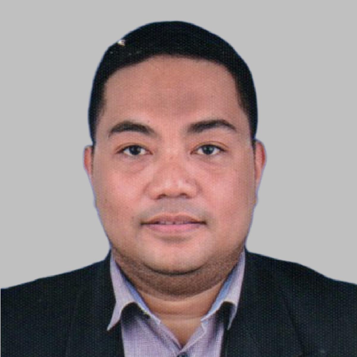 Dr. Milan Ratunil